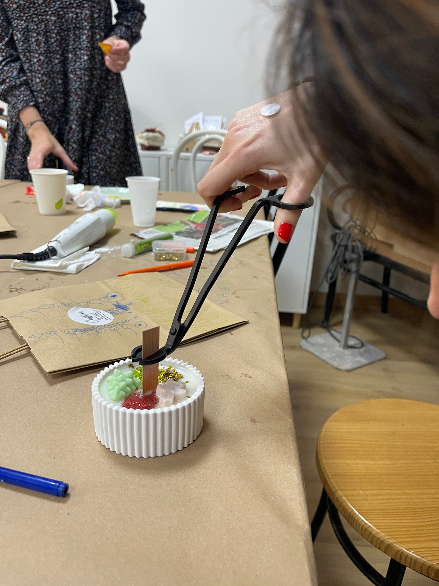 * Taller de velas familiar