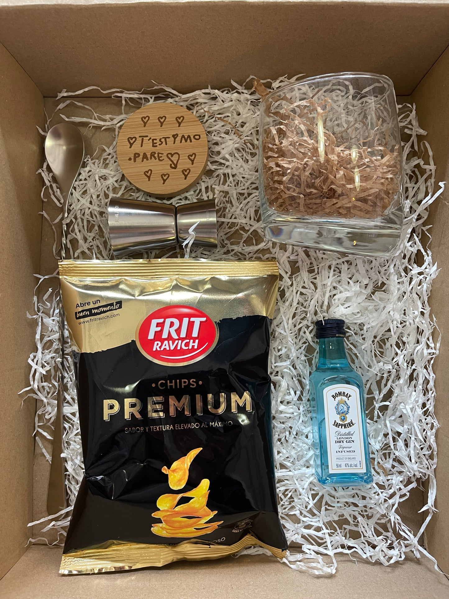 Pack gourmet gintónic con detalle grabado