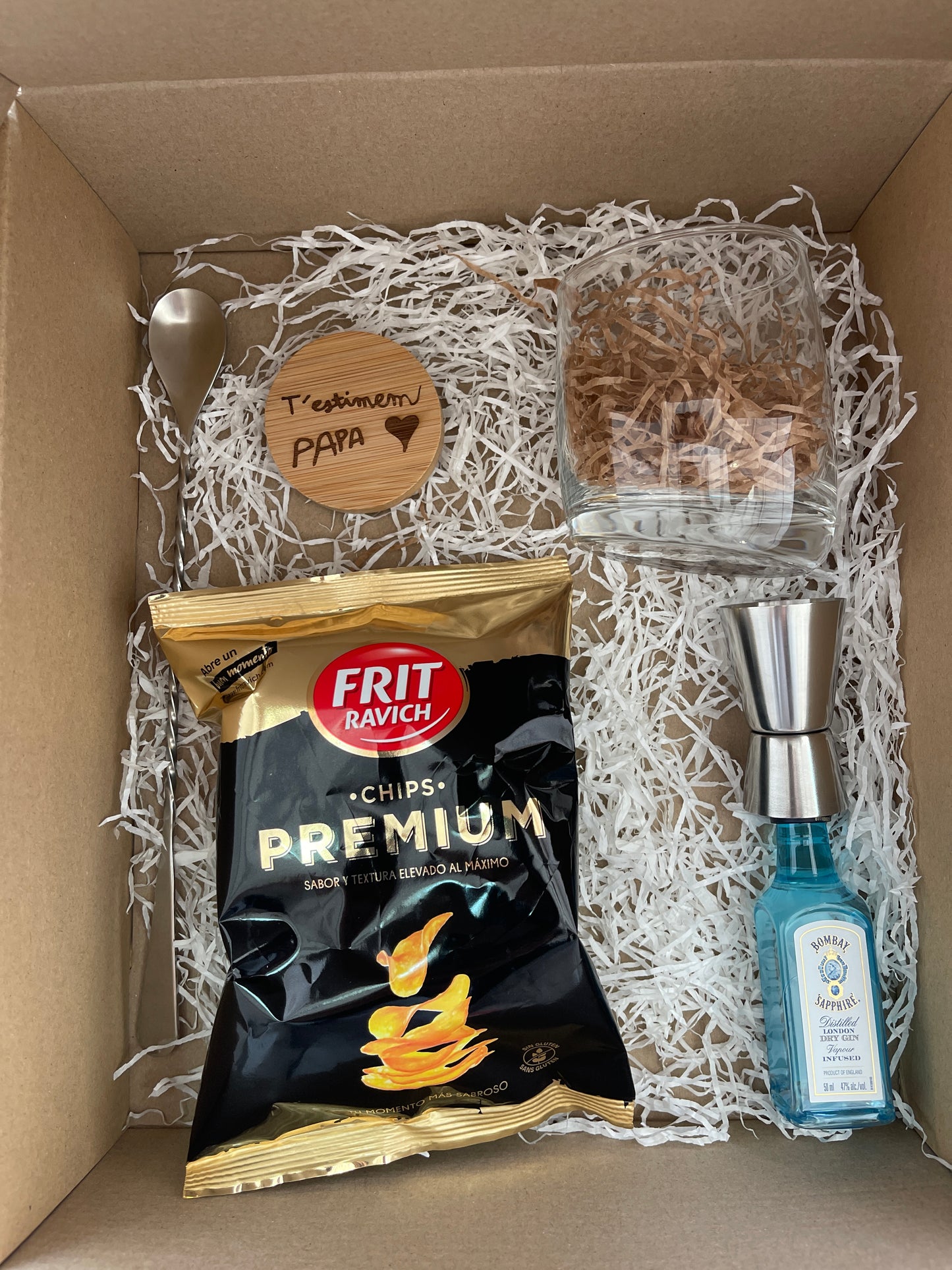 Pack gourmet gintónic con detalle grabado