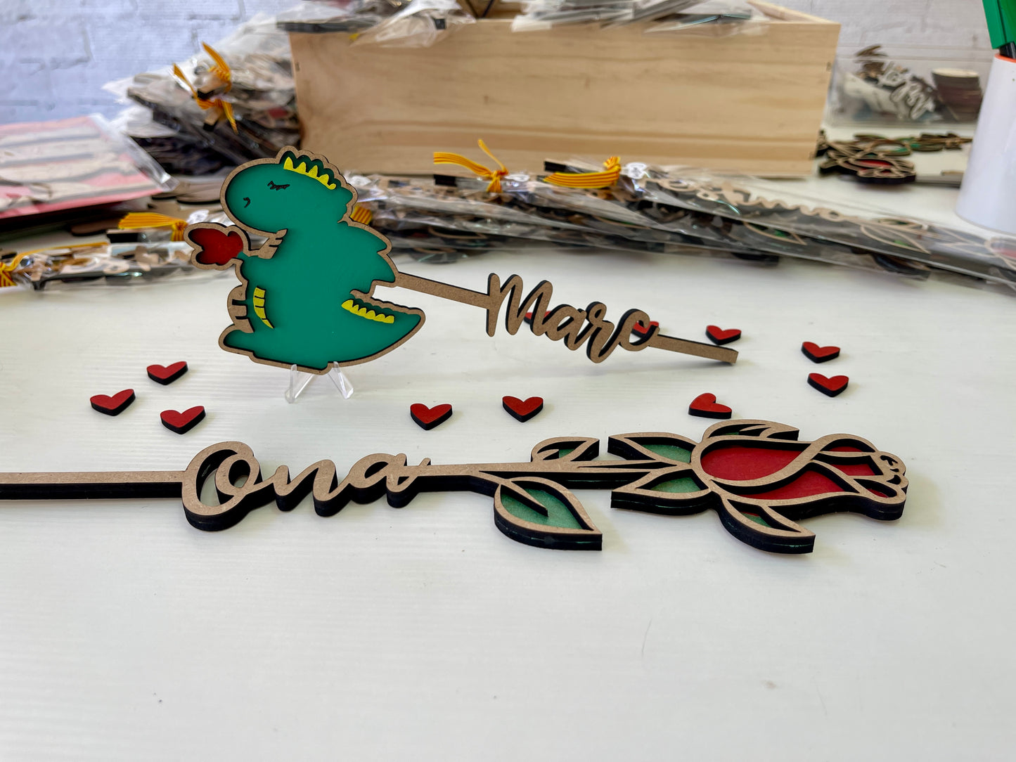Rosa o dragón de madera Sant Jordi