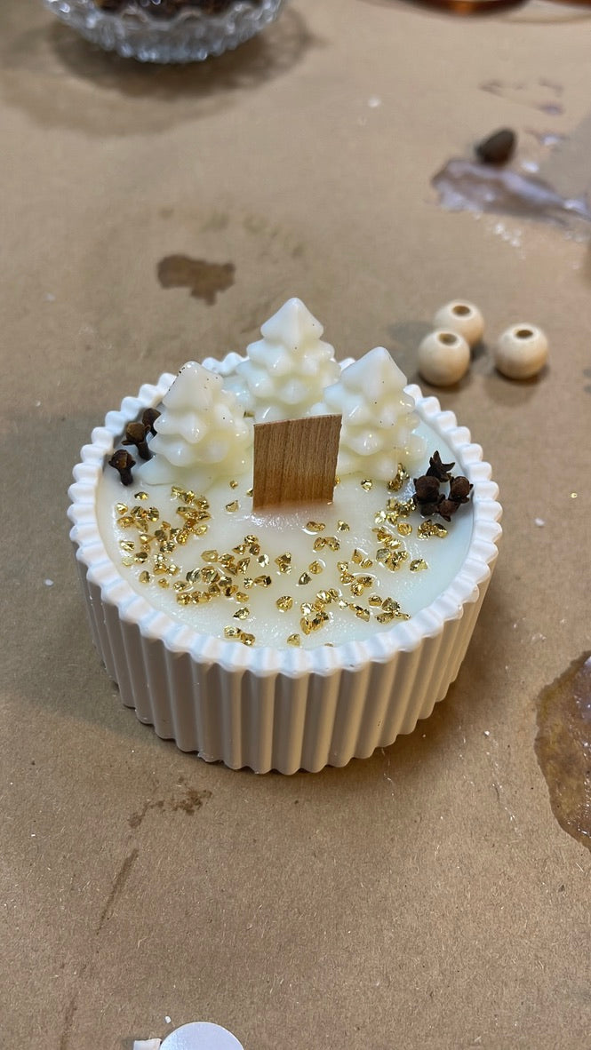 * Taller de velas familiar