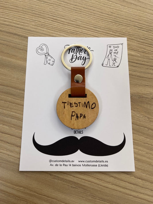 Llavero grabado con letra de niños