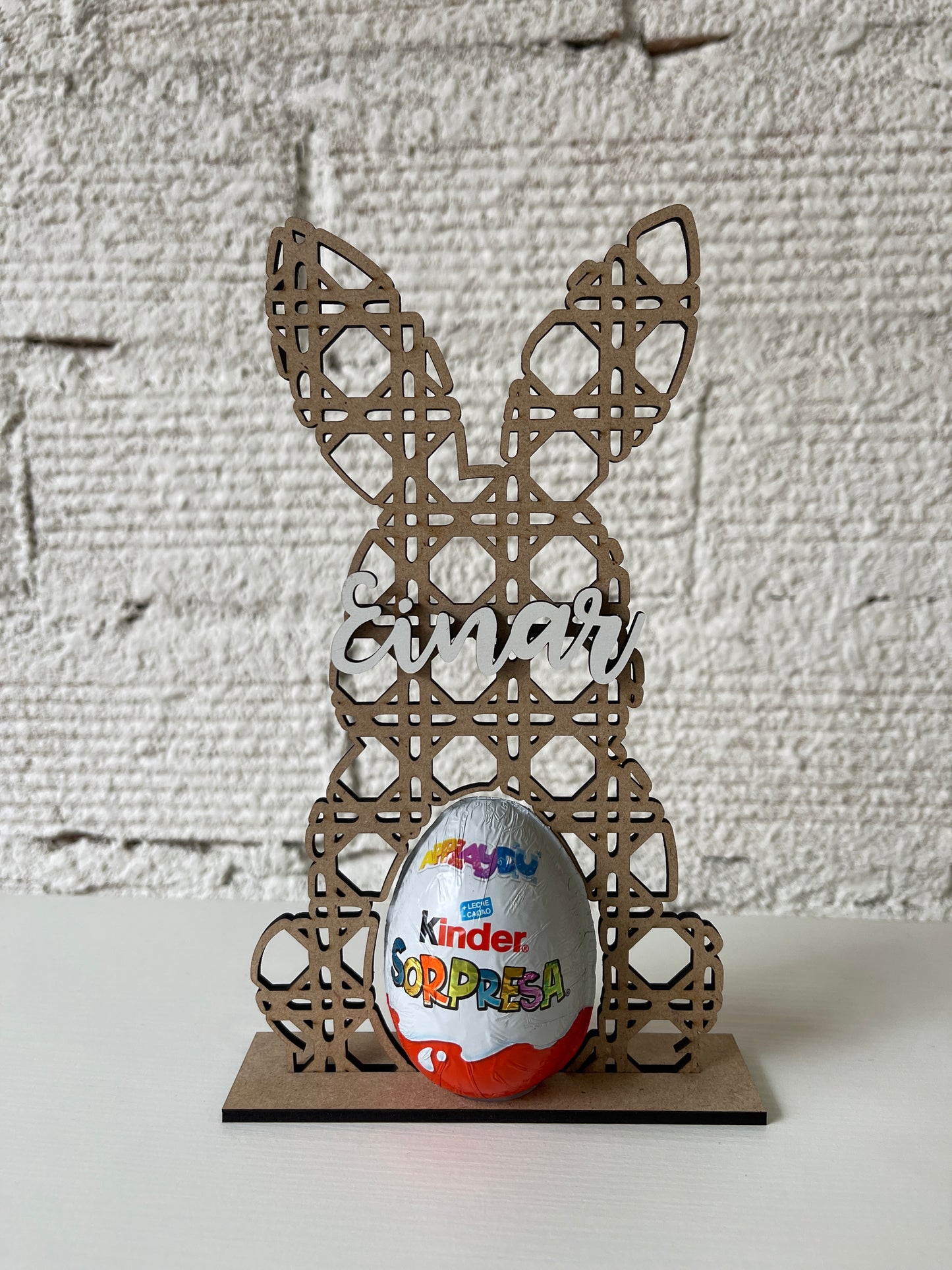 Conejo de Madera con Rata y Huevo de Pascua