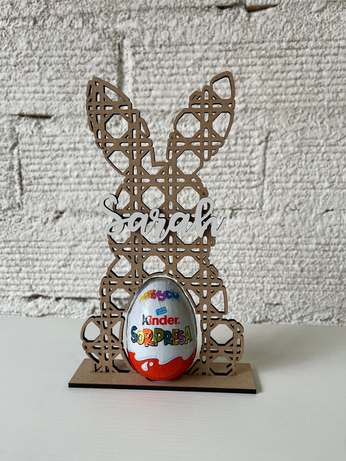 Conejo de Madera con Rata y Huevo de Pascua